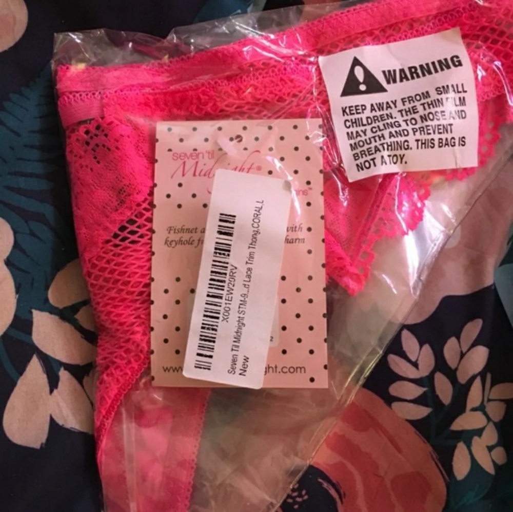 Coral thongs size large